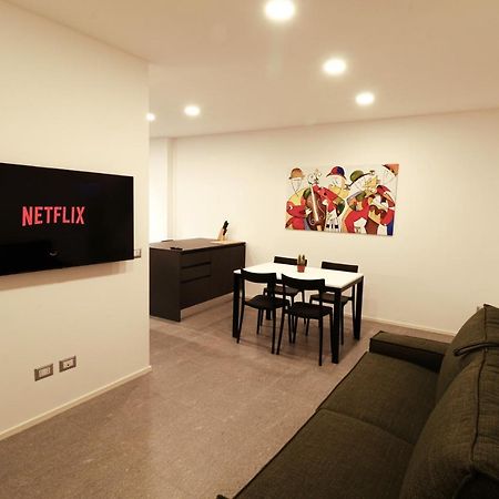 Hosting Studio - 2 ซอนดริโอ ภายนอก รูปภาพ