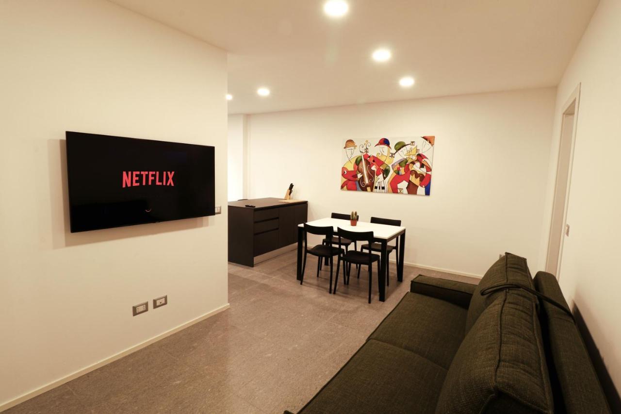 Hosting Studio - 2 ซอนดริโอ ภายนอก รูปภาพ